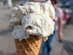 Bevor es zurück zum Auto ging haben wir uns noch ein leckeres Eis gegönnt.